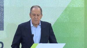 Украина да биде неутрална, да не членува во ниту еден воен блок и да биде ненуклеарна – Лавров за дел од руските услови за крај на војната