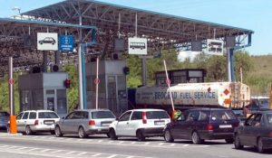 По половина час се чека на граничните премини „Богородица“ и „Табановце“