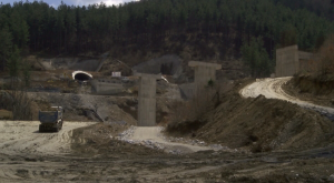 Потпишан договорот меѓу Македонија и Бугарија за изградба на меѓуграничниот железнички тунел на Коридорот 8