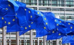 Европската Унија ќе соработува со САД за да спречи нагло зголемување на цените на енергијата
