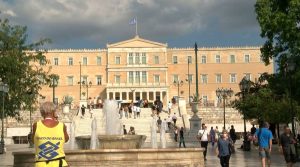 Непостапување по Договорот од Преспа ќе ве чини европски пат – Грција со предупредување до идната македонска влада