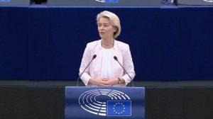 ЕП ќе разгледа и ќе гласа за недоверба на Фон дер Лајен