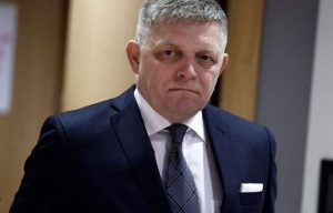 Фицо: Словачка нема да ја финансира украинската армија