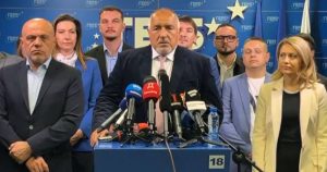 Радев ќе му го врачи мандатот на ГЕРБ-СДС, Борисов најави дека веднаш ќе го врати