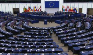 „Ослободувањето“ на компаниите од зелените обврски трасира пат кон создавање на десничарски „сојуз за дерегулација“ во ЕП