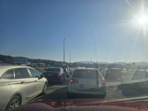 Eвзони од синоќа затворен, граѓаните патуваат преку Дојран