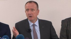 Таравари: За излегување од Влада ќе одлучуваат партиските органи