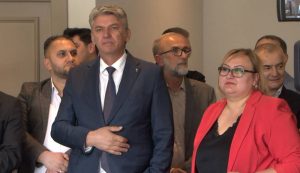 Села и Алијанса ја прекинаа коалицијата со Али Ахмети и ДУИ- ќе делуваат самостојно и за сега во опозиција