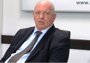 Азески со порака до новиот гувернер, да ја задржи стабилноста на денарот