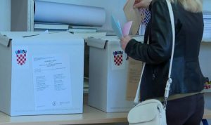 Сплит очекува тесна трка во вториот круг – СДП на пат да ја изгуби Ријека