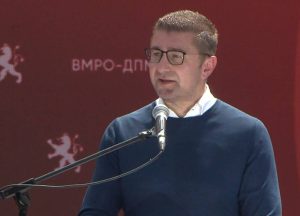 Кој работи „ќе остане“: Мицкоски најави промени и во Влада и во партијата