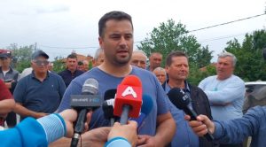Протест на оризопроизводителите – велат дека надлежните ги манипулираат
