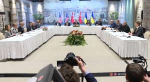 Трилатерални состаноци наместо преговори во Истанбул – Русија и Украина за првпат на маса по пауза од три години