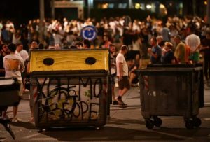 Студентите повикаа на продолжување на граѓанската непослушност и блокада во Белград