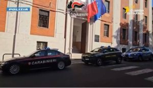 Приведени 54 лица во огромна полициска акција во Калабрија – опфатени две криминални групи