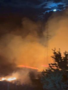 (ВИДЕО) Нов пожар во близина на Скопје, гори кај Смилковци- очевидец пријавил на полиција дека видел како е подметнат