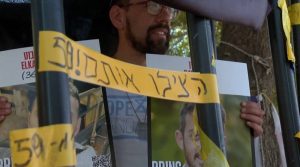 Израелски рабин се заклучи во кафез 50 часа во знак на протест за заложниците во Газа
