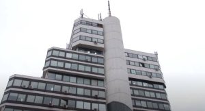МОН донесе одлука за привремено запирање на работата на приватниот Факултет за бизнис економија во Скопје
