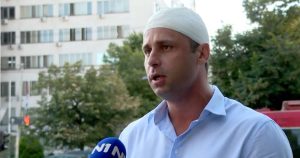 Митровиќ: Ме нападнаа хулигани кои сакав да ги снимам, повреден сум и шиен