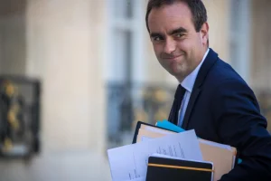 Францускиот парламент го одобри буџетот за 2026 година , Лекорну преживеа уште две гласања за недоверба