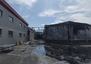 И две недели по пожарот трае увидот во фабриката за кондиторски производи во Виница
