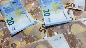 На Стоилев му ветувале 50 илјади евра, а полицијата го фатила со првите 400 евра кој му ги дал поранешен министер