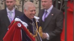 Британската влада размислува да го отстрани Ендрју од линијата на наследство на тронот