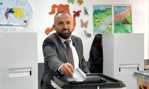 Дипломиран економист сум, од денеска невработен – Рамадани, кој загуби на изборите за Брвеница, преку Фејсбук бара работа во приватни компании