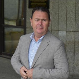 Приведен е Илија Стоилев актуелниот директор на Платежната агенција – се сомничи дека е затекнат како прима поткуп од 5 илјади евра