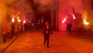 И навивачки факели и слаба излезност за негативен скопски рекорд, прослави за 55 на ВМРО-ДПМНЕ, сеќавање на минатите рекорди во СДСМ- како помина вториот изборен круг