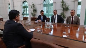 Реформите се неопходни, Брисел бара и уставни измени – Рокас му го предаде извештајот на Мицкоски