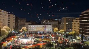 (фото)Пуштени 3.000 фенери во Ноќта на желбите во Атина