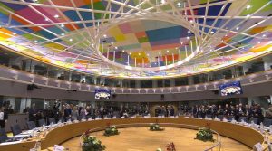 ЕУ договори заем од 90 милијарди евра за Украина, противењето на Белгија ги задржа надвор од досега замрзнатите руски средства