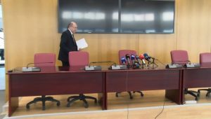 Коцевски си заминува со оставка, избегна да биде разрешен