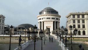 Новиот законот за јавно обвинителство помина на влада – постaпката за нов обвинител тргна по стари правила