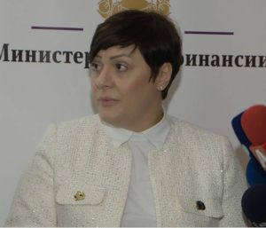 Буџетот кус за 730 милиони евра, Кочоска уверува трезорот нема да оди на зимовање