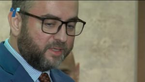 (ВИДЕО) Тошковски за брзината со која се возат министрите и дали за нивните службени возила важи 50 км/ч во очите на “Сејф сити”