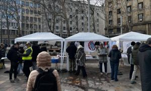 Студентите продолжуваат со собирање потписи за вонредни избори