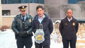 Градоначалникот на Минеаполис, Џејкоб Фреј, апелираше на мирни протести против работата на имиграциската служба ICE