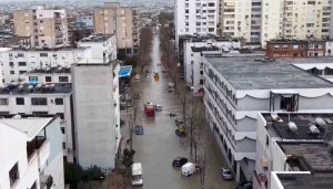 Во регионот поплави, кон Македонија доаѓаат два брана врнежи