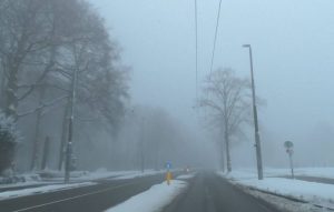 Снегот го парализира сообраќајот во Белгија, Холандија и Хрватска