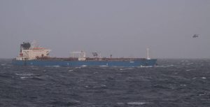 Тензии во Средоземното Море – Француската морнарица пресретна руски танкер, Макрон вели „пловел под лажно знаме“