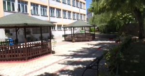 Штипскиот градоначалник тврди дека нема одлука за затворање на училиштето „Гоце Делчев“, но се прават анализи