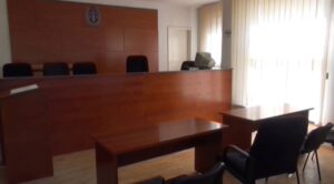 “Несудени” академци ја тужат Академија за судии и обвинители за поништениот оглас