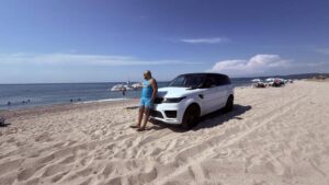 Запален џип во Шутка, во сопственост на сопругата на градоначалникот на Курто Дудуш- не е пријавен во анкетниот лист