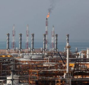 Нова ескалација на војната во Иран – на удар се енергетските капацитети во регионот