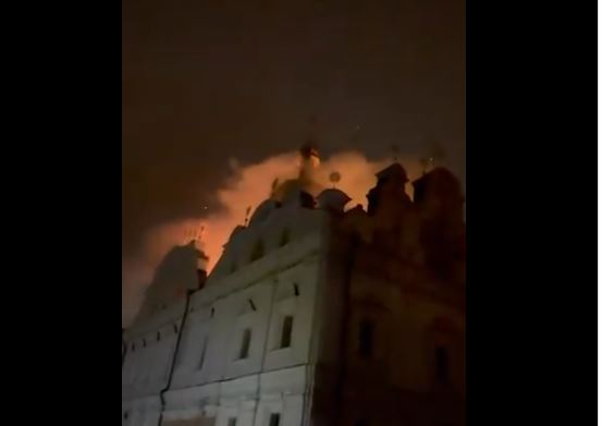 (Видео) Девет жртви во нови руски напади врз Украина