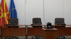 Пратениците во „доверливост“ и без да им биде откриен идентитетот ќе се советуваат за да работат етички- со новиот Кодекс не е предвидено подарок да биде максимум 100 евра 