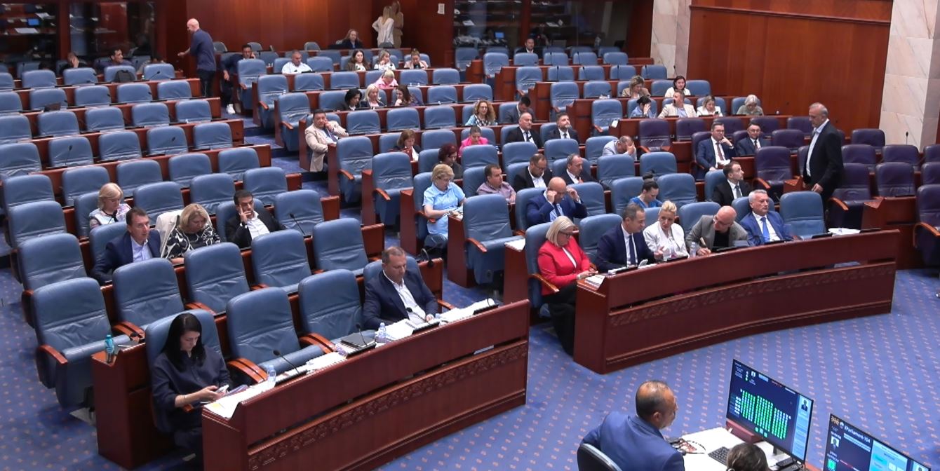 Целодневна дебата во Собранието за интерпелацијата на министерот за земјоделство Цветан Трипуновски