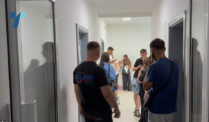 Граѓаните револтирани од хаосот во Центарот за вработување во Тетово – со часови чекаат да аплицираат за мерките за вработување
